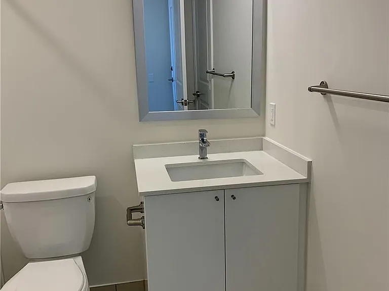 35 Watergarden Dr #1812 — Photo 11