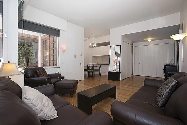 Sold by Hudson 3 Inc | media 2