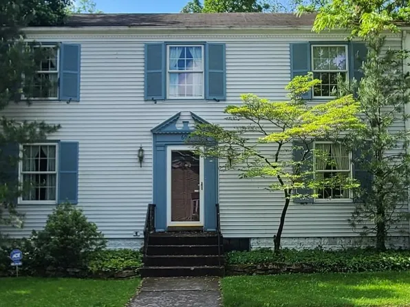 608 E 4th St, Lakeside Marblehead, OH 43440