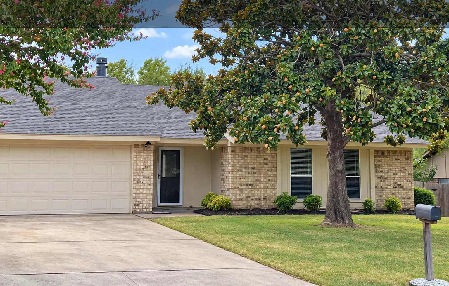 3 bed, 1485 sqft, $2,600 — Photo 1