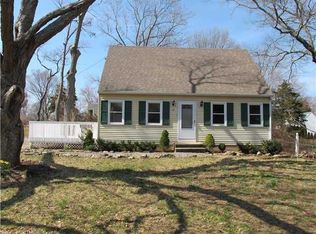 15 Sunset Ave, Old Saybrook, CT 06475