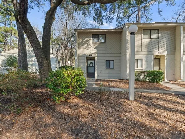 96 Mathews Dr APT 49, Hilton Head Island, SC 29926