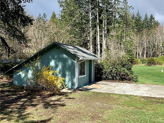 4th image of 8012 Key Peninsula Hwy NW