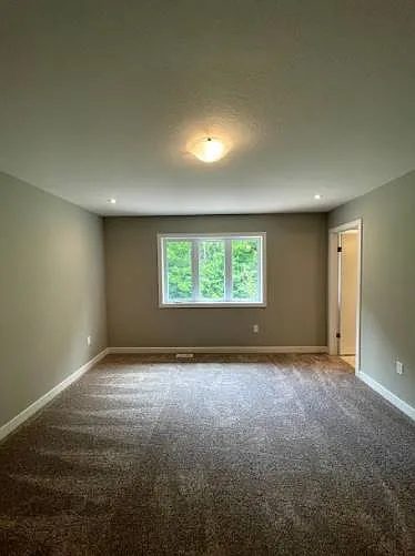932 Robert Ferrie Dr — Photo 3