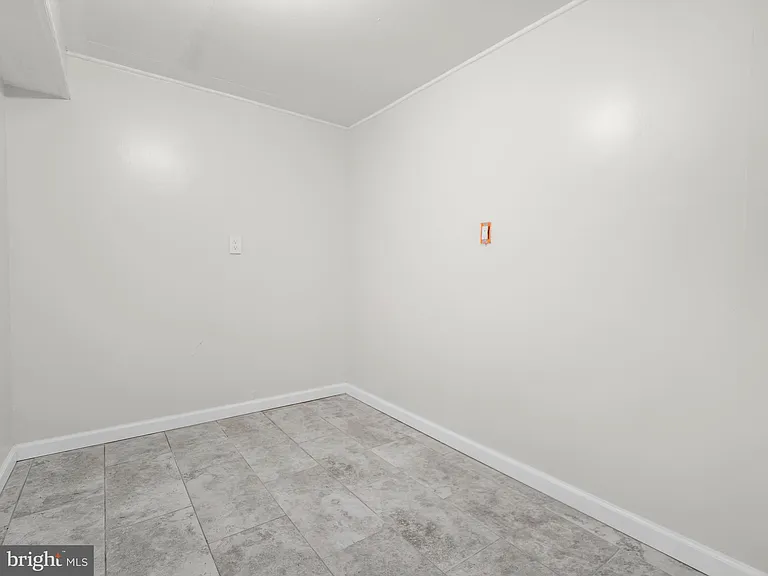 14204 Woodcrest Dr — Photo 18