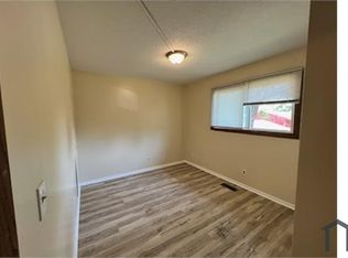 1579 Sloan St #4, Saint Paul, MN 55130