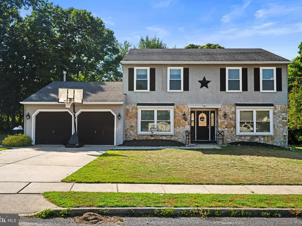 21 Peak Pl, Sewell, NJ 08080