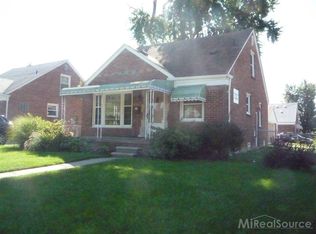 17810 Lincoln Dr, Roseville, MI 48066