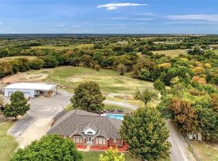 125 Golden Rd, Sherman, TX 75090