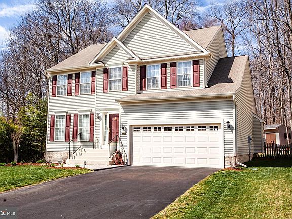 2nd image of 10 Pennsbury Ct