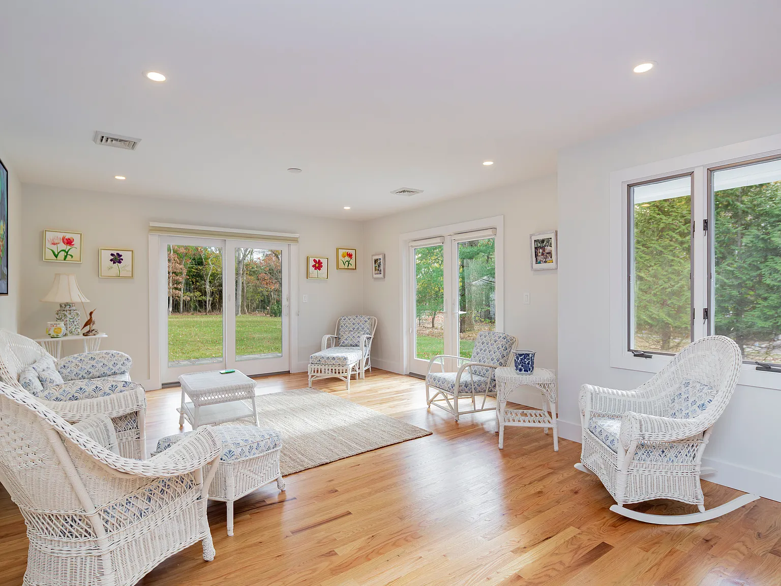 Charming Westhampton Beach Home for Year-Round Living — Photo 3