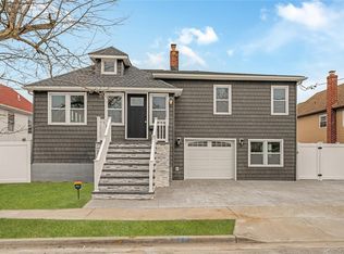 1043 Delaware Avenue, Island Park, NY 11558