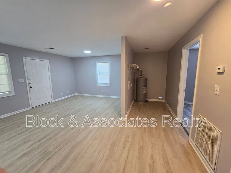 1302 Bencini Pl — Photo 7
