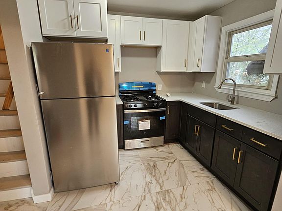 3rd image of 57 Alison Rd