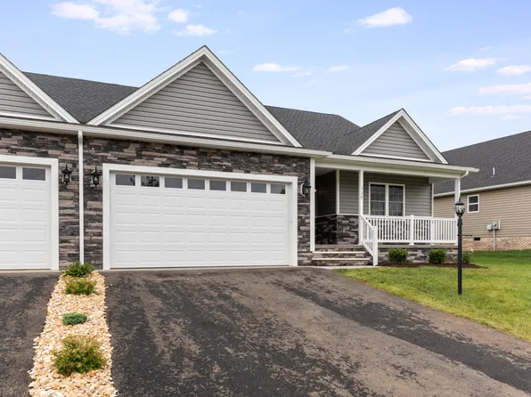 117 Lake View Cir, Waynesboro, VA 22980