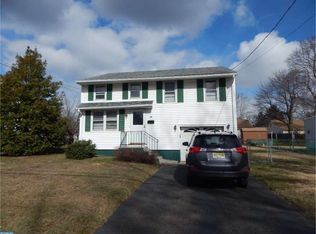 34 Magnolia Ln, Hamilton, NJ 08610