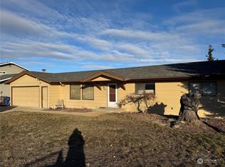 921 College St, Wenatchee, WA 98801