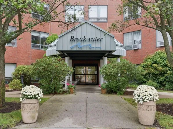 148 Breakwater Dr, South Portland, ME