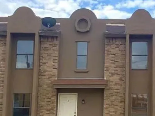 2903 Patzcuaro Dr, Eagle Pass, TX 78852