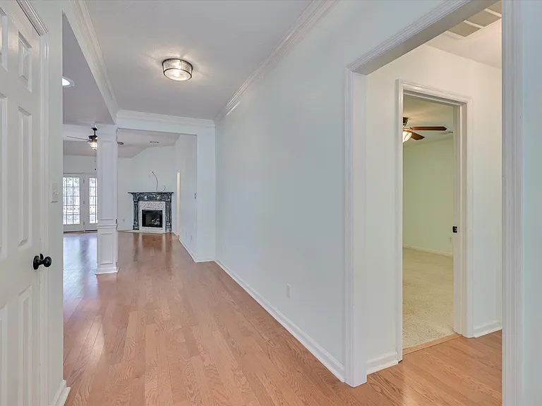 2037 Magnolia Pkwy — Photo 6
