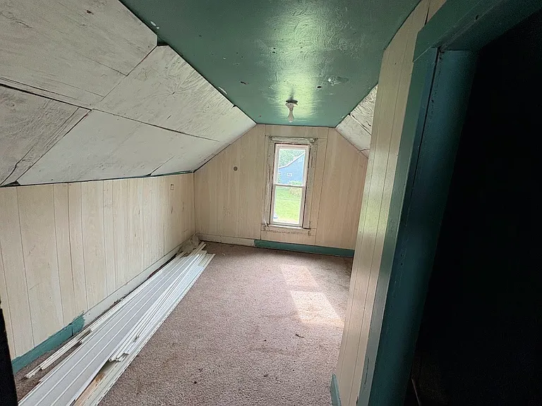 221 E Cherry St — Photo 21