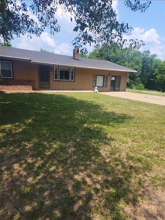 2913 N 2nd St, Saint Joseph, MO 64505 Zillow