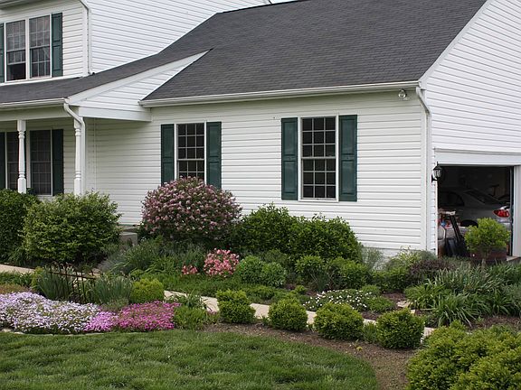 Exterior (3 car garage)