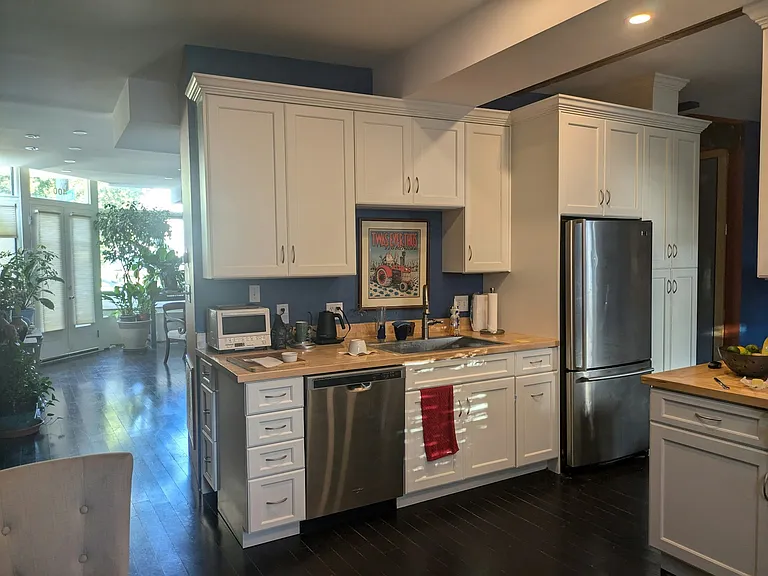 kitchen, sink, dishwasher, fridge