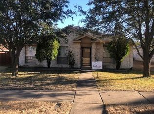 1806 Straus Rd, Cedar Hill, TX 75104