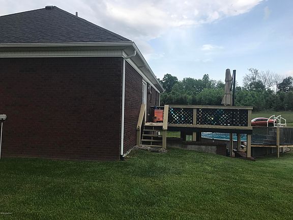5th image of 141 Benelli Dr