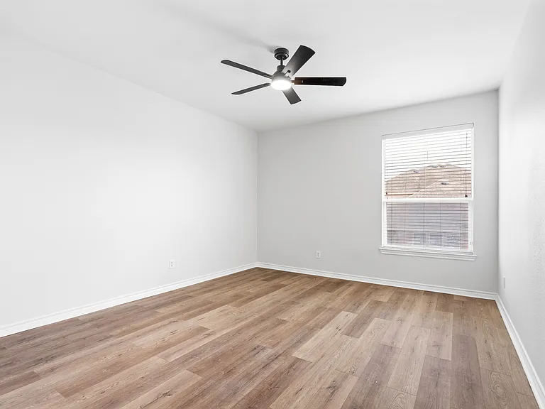 1738 Rock Ridge Dr — Photo 30