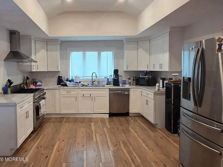 150 Belmar Blvd — Photo 3