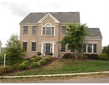 123 Springhill Dr photo 1