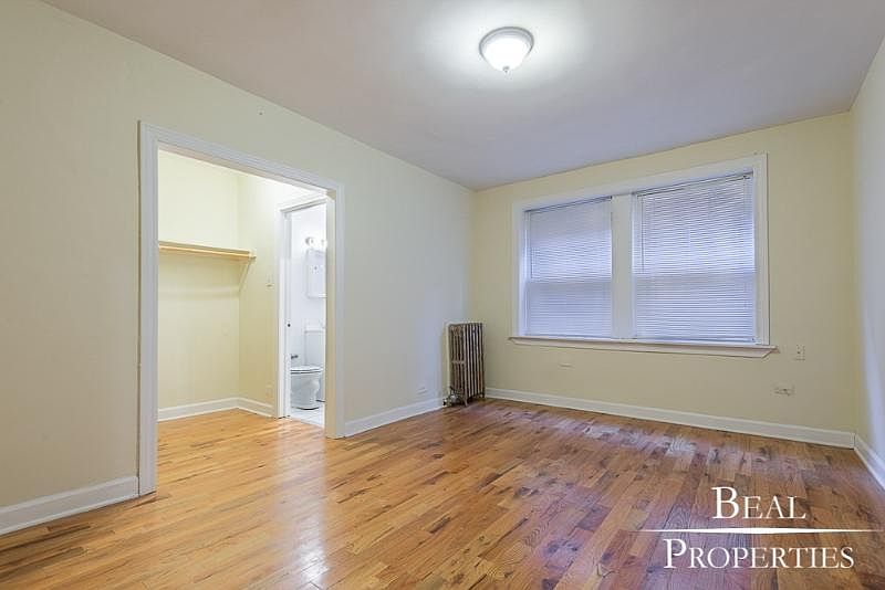 1st image of 711 W Belmont Ave APT 302