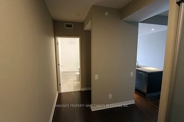 90 Park Lawn Rd #1007 — Photo 3