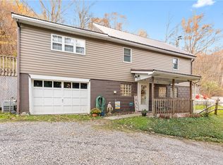 930 Howes Run Rd, Tarentum, PA 15084
