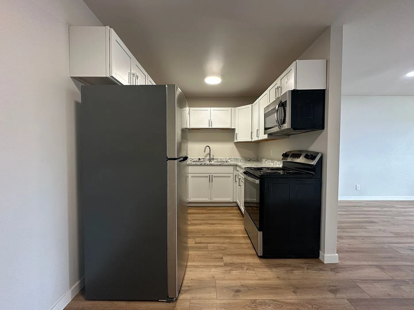 7440 Century Ave. — Photo 3