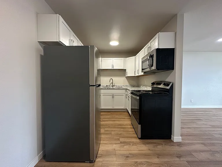 7440 Century Ave. — Photo 16