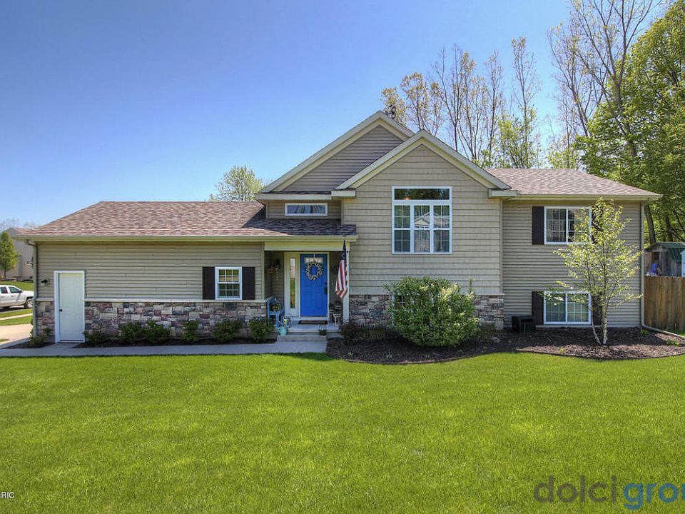 1st image of 2538 Trent Ct NW