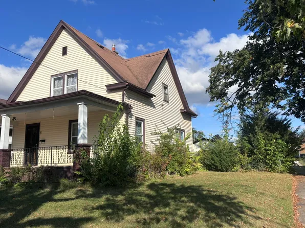 1424 Magnolia St, Rockford, IL 61104