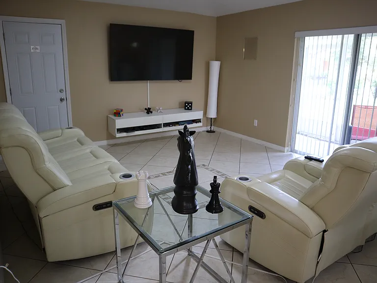 2951 Marbella Dr — Photo 30