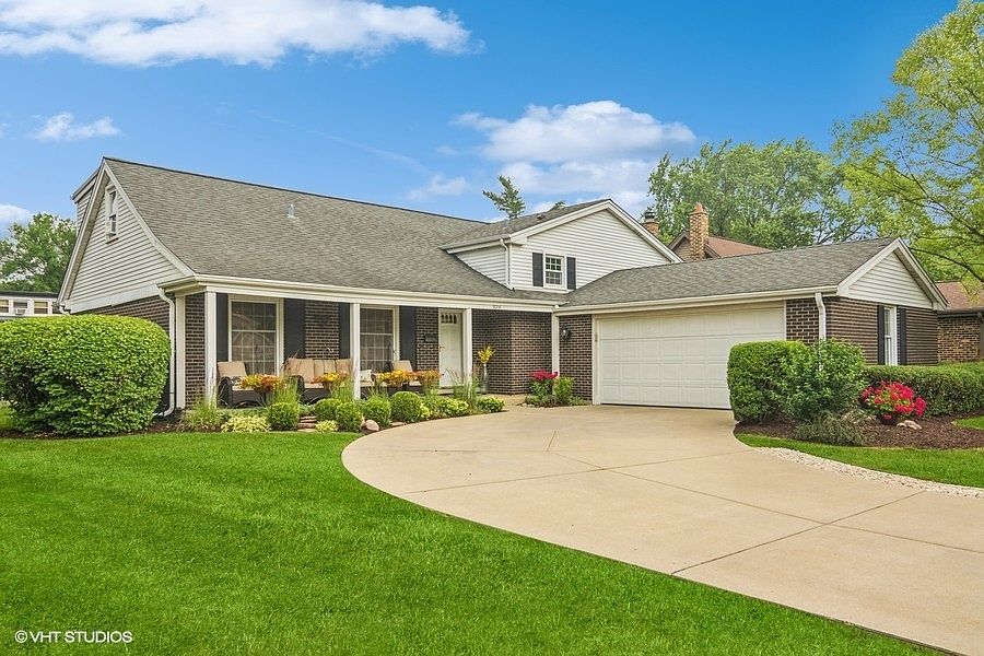 1st image of 3014 N Windsor Dr