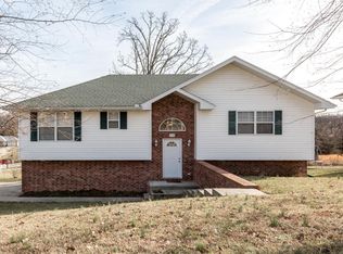 1150 Richwater Dr, Marshfield, MO 65706