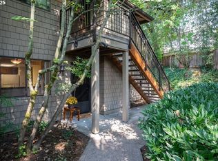 21 Crestfield Ct, Lake Oswego, OR 97035