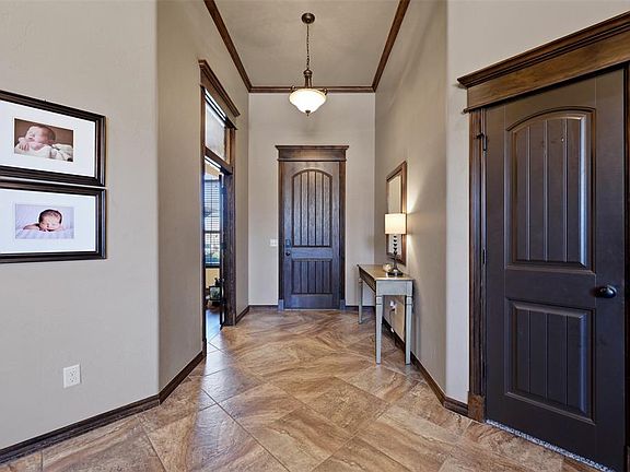 5th image of 1312 NW 189th St