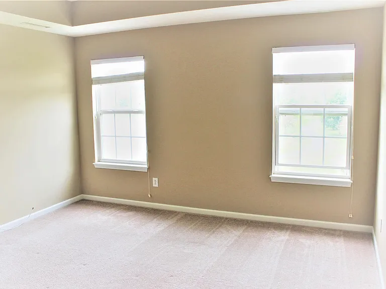 13746 Sunnyvale Ln — Photo 11