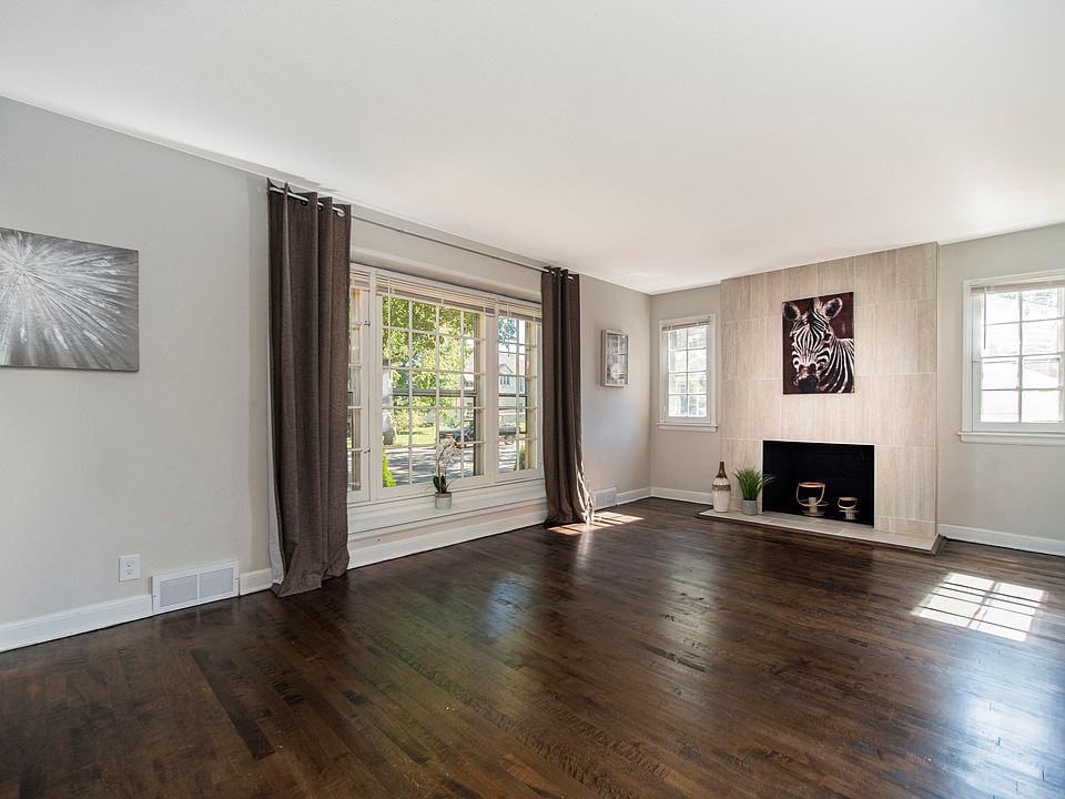 1st image of 4021 N Montreal St #23