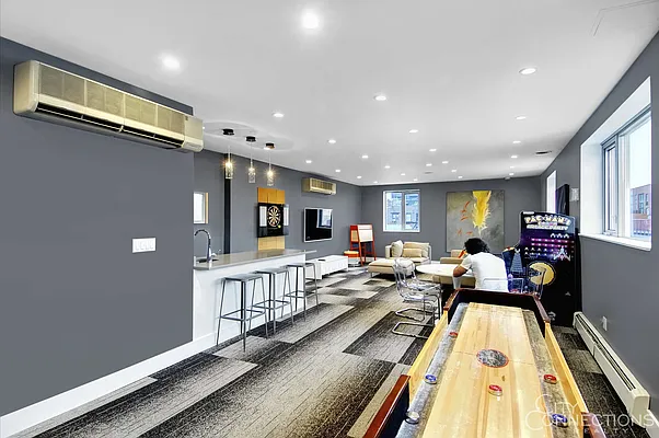 Rented by City Connections Realty | media 15