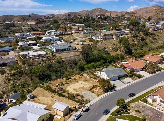 5th image of 1027 Westridge Dr