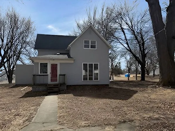 174 4th Ave, Thompson, IA 50478